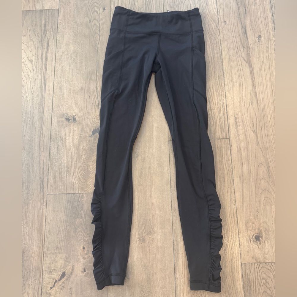 Lululemon Run Smoothly Legging size 4